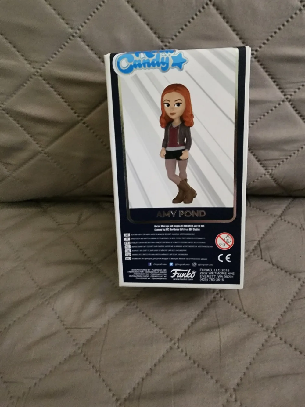 Doctor Who Amy Pond Vinyl Figure - Rock Candy - Picture 3 of 4